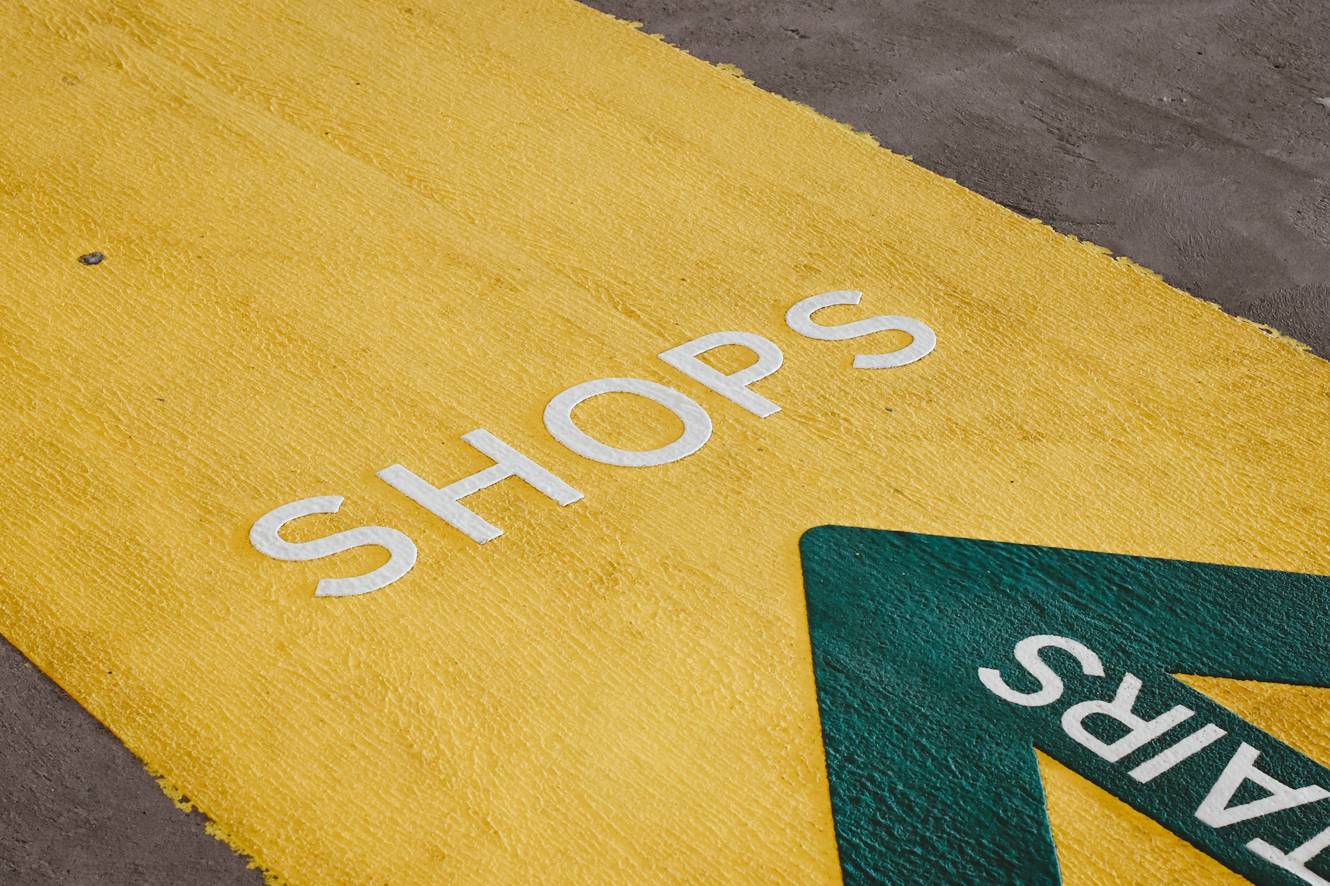 Optimise Navigation with Custom Directional Signage